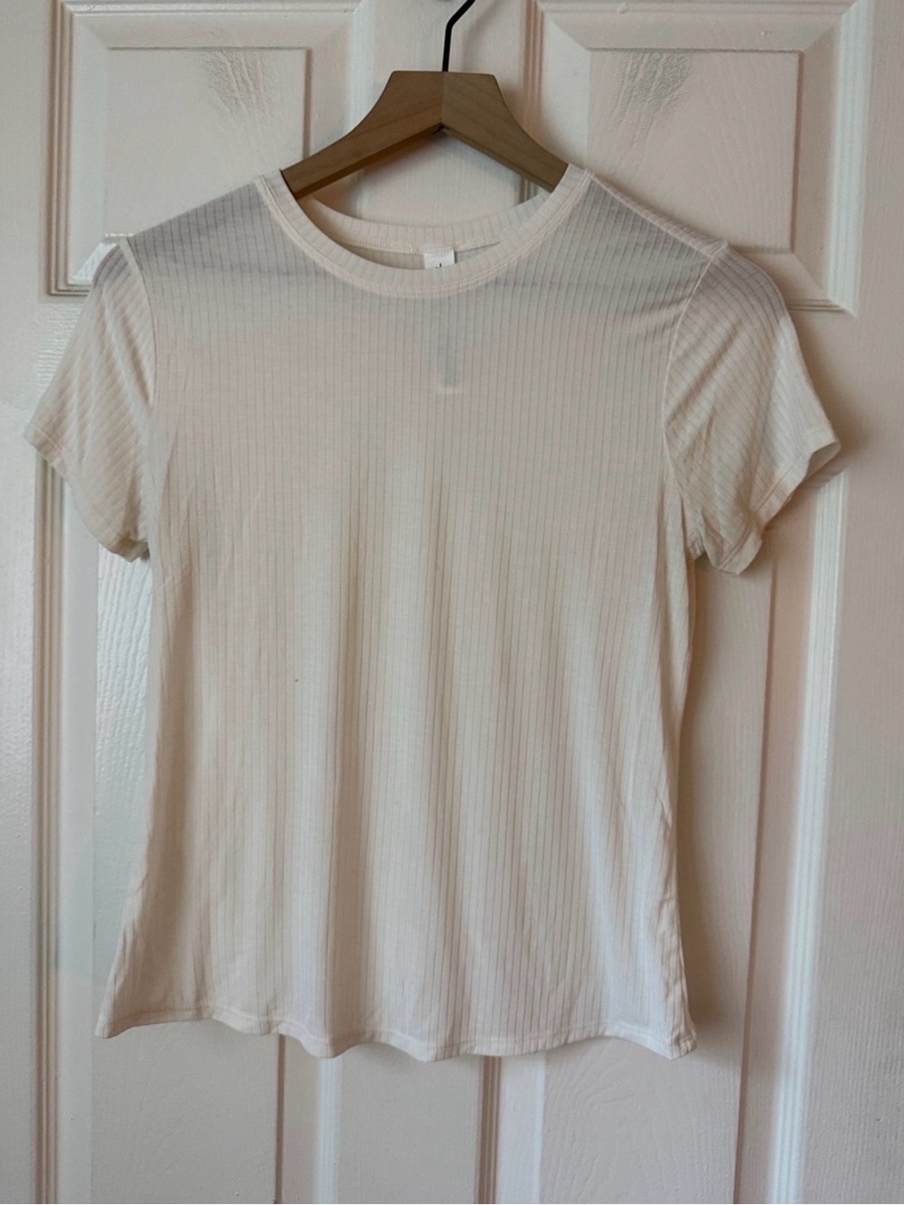 ALO ribbed tee shirt - Picture 2 of 2